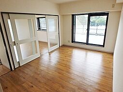 京王相模原線 京王永山駅 徒歩26分の賃貸マンション 2階3LDKのリビング/ダイニング