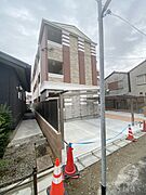 河内花園駅より徒歩5分 1階 築2年の賃貸物件