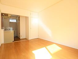 メルヘンハイム 203 2階1Kのリビング/ダイニング