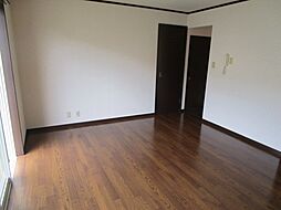 小田急小田原線 相模大野駅 バス8分 大沼小学校前下車 徒歩2分の賃貸アパート 1階2LDKのリビング/ダイニング