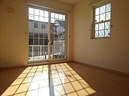 東急こどもの国線 恩田駅 徒歩13分の賃貸テラスハウス 2LDKのリビング/ダイニング