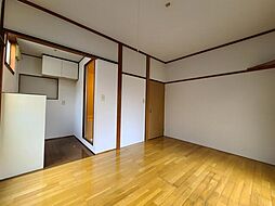 森ハウス 1階ワンルームのリビング/ダイニング