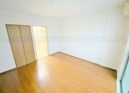 アーク・スクエア 1階1Kのリビング/ダイニング