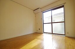 サマックスリバー 2階1Kのリビング/ダイニング