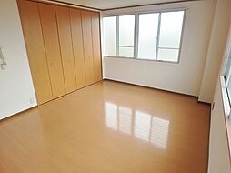 KTビル 203 2階ワンルームのリビング/ダイニング