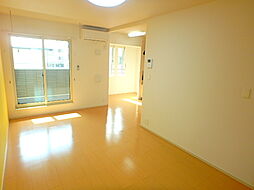 コート・ダジュールB 204 2階1LDKのリビング/ダイニング