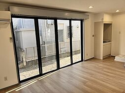 クーデグラス 1階ワンルームのリビング/ダイニング