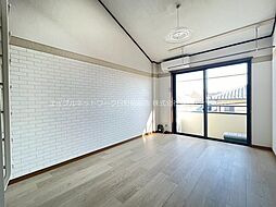 フラワープレイス 2階ワンルームのリビング/ダイニング