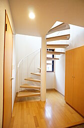 クレセントパーク 2階1DKの室内