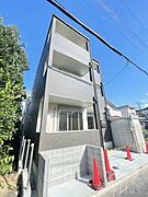 高石駅より徒歩10分 3階 築2年2ヶ月の賃貸物件