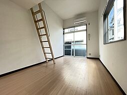 サンサーラ山手 106 1階ワンルームのリビング/ダイニング