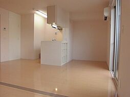 クローバーハウス 2階2LDKのリビング/ダイニング