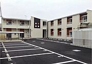 橋本駅よりバス10分 徒歩1分 築11年3ヶ月 2階建の賃貸物件