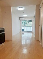 ユヌブリーズ目黒 2階1LDKのリビング/ダイニング