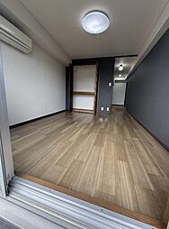 プラーズ関原 3階ワンルームのリビング/ダイニング