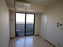 ナイスアーバン横濱駅東館 1008 10階ワンルームのリビング/ダイニング