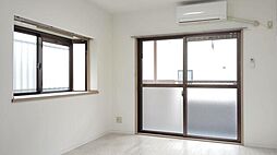 リバーサイド多摩 1階3DKのリビング/ダイニング