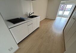 プレジデントガーデンＤ 3階1DKのリビング/ダイニング