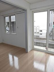 シャンブル三田 1階1LDKのリビング/ダイニング