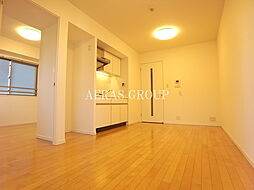 ラクラス田町 402 4階1LDKのリビング/ダイニング