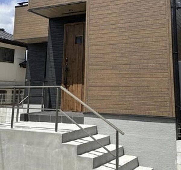 detached 東京都多摩市連光寺１丁目25-39

地図を見る