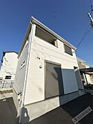 瓢箪山駅より徒歩24分 築1年9ヶ月 2階建の賃貸物件