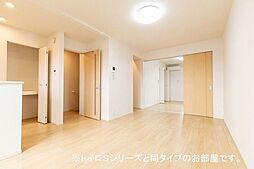 JR青梅線 拝島駅 徒歩9分の賃貸アパート 2階1LDKのリビング/ダイニング