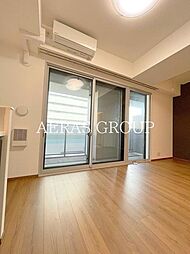 ローレルタワールネ浜松町 5階ワンルームのリビング/ダイニング