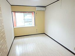 京王相模原線 南大沢駅 徒歩12分の賃貸アパート 2階1Kのリビング/ダイニング