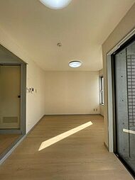 アレイYU 1階ワンルームのリビング/ダイニング