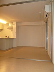 JR総武線 本八幡駅 徒歩18分の賃貸アパート 2階2LDKのリビング/ダイニング