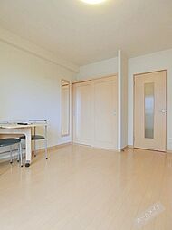 レオパレスＲＥＺＯＮ中百舌鳥 802 8階1Kのリビング/ダイニング