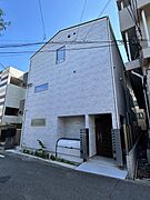 小田急相模原駅より徒歩4分 築2年10ヶ月 3階建の賃貸物件