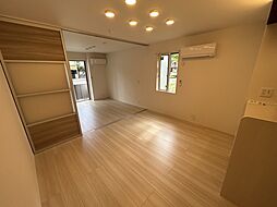 JR中央線 西八王子駅 徒歩13分の賃貸アパート 3階1LDKのリビング/ダイニング