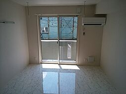 オズシティ 1階1Kのリビング/ダイニング