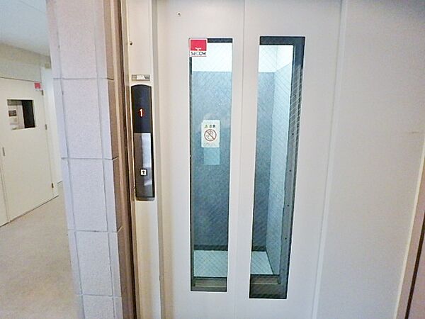 画像22:エレベーター