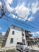 金剛駅より徒歩11分 1階 築2年5ヶ月の賃貸物件