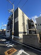 堺市駅より徒歩7分 築7年4ヶ月 3階建の賃貸物件