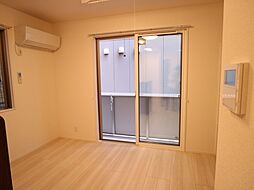 ベル・フルールtaka 1階ワンルームのリビング/ダイニング