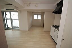 ピコットVII 5階1LDKのリビング/ダイニング