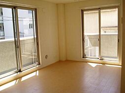 メゾン ド グランメール 3階1LDKのリビング/ダイニング