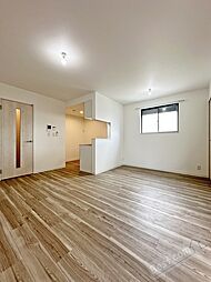 ジーメゾン岸和田レヴリア 3階1LDKのリビング/ダイニング