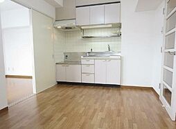 ヴェルデ流山 3階2DKのリビング/ダイニング