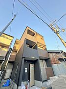 七道駅より徒歩2分 3階 築1年11ヶ月の賃貸物件