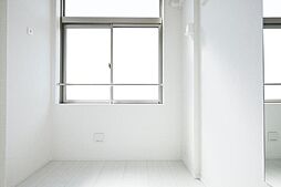 Pont du Gard 2階ワンルームのリビング/ダイニング