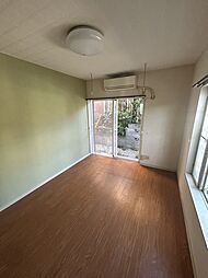 セントラルハイム 106 1階ワンルームのリビング/ダイニング