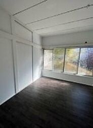 大泉町貸家 5Kのリビング/ダイニング