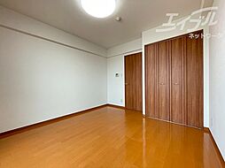 Osaka Metro御堂筋線 西中島南方駅 徒歩10分の賃貸マンション 8階1Kのリビング/ダイニング