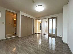 ロイヤル花水木 102 1階2LDKのリビング/ダイニング