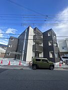 和泉府中駅より徒歩10分 3階 築2年3ヶ月の賃貸物件